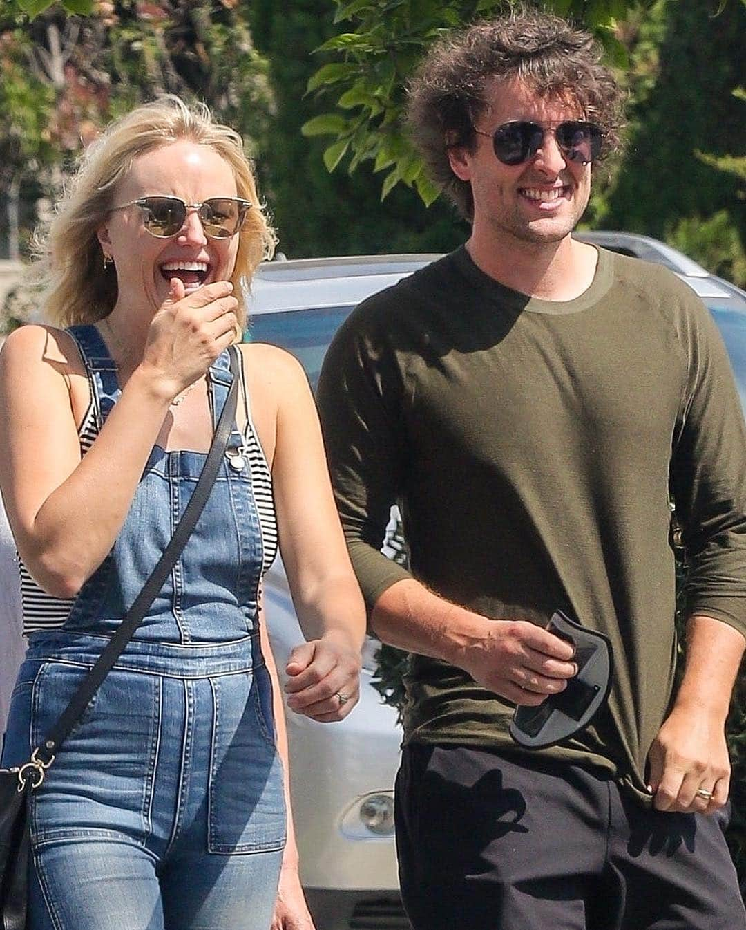 Just Jaredさんのインスタグラム写真 - (Just JaredInstagram)「@malinakerman & husband Jack Donnelly share a steamy kiss during their afternoon outing! #MalinAkerman #JackDonnelly Photos: Backgrid」4月3日 12時54分 - justjared