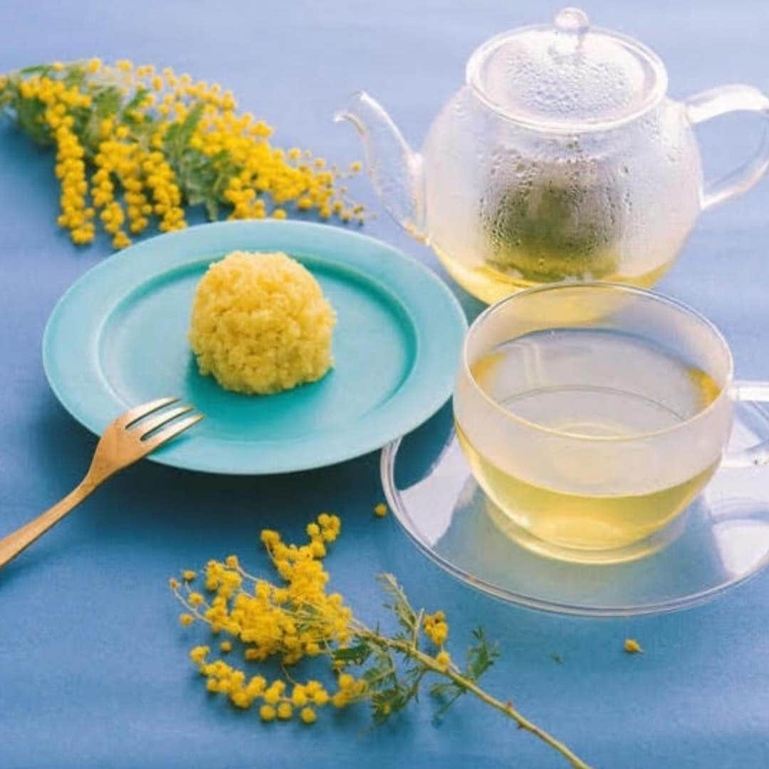 YAMAMOTOYAMA Foundedさんのインスタグラム写真 - (YAMAMOTOYAMA FoundedInstagram)「Spring is finally here! We have you covered with some amazing light and fragrant selections of green tea to begin the season. Tap the link in bio to learn more. #Yamamotoyama」4月3日 13時41分 - yamamotoyama_usa