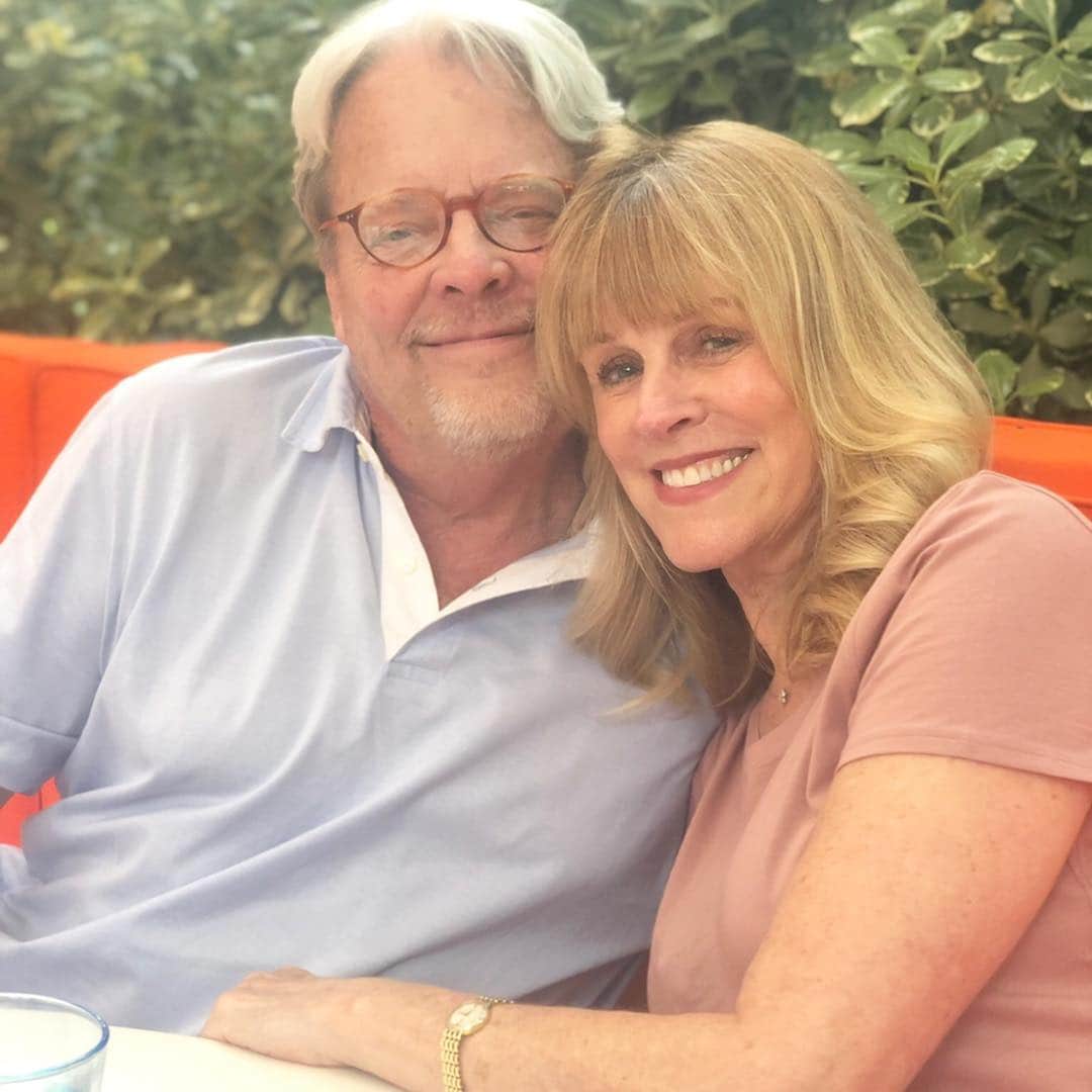 ケイト・ボスワースさんのインスタグラム写真 - (ケイト・ボスワースInstagram)「To my wonderful, hilarious, incredible DAD ... who is the BIG 7-0 today ... I love you. With my hand on my heart, I can honestly say - there is truly no one else on earth like you. Here’s a stroll down memory lane ........... ❤️ 1. Thank you for always wrapping me in love ... 2. Since I was a little girl (Mrs. Fields 4EVER 🍪!) 3. Especially during the awkward teen stage 😬🤓 (this is not Huji kids, this is the real deal ‘97 🎞) 4. You have supported me in my dream to be an actor, & visited all my sets! (this is from Amnesiac 🔪😱) 5. For staying in step - during the most important moments of my life. 6. + giving the most beautiful wedding speech (even including Bruce Springsteen lyrics?! You’re the Boss 🎸😎) 7. You’re the best husband ... 8. ... even if you drive mom crazy sometimes 😝 9. You have taught me to have FUN. And to be goofy. (Because that’s actually pretty cool). And above all, family is everything. 10. Cheers to you, dad. 🍻 Let’s crack open a cold one! (aren’t you glad I turned out to be a beer drinker???) . Thank you for guiding me, through all the ups and downs. Life is beautiful and sometimes hard - and you’ve been there for all of it. I ❤️ YOU. Thank you for choosing me, I know I chose you. XO」4月3日 6時06分 - katebosworth