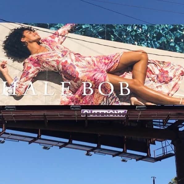 ヘイルボブさんのインスタグラム写真 - (ヘイルボブInstagram)「We love seeing our new billboard across the Beverly Center too!❤️ • • • • • 📷: @shelliwrightphoto  Model: @laisfelisardo」4月3日 6時17分 - halebob_official