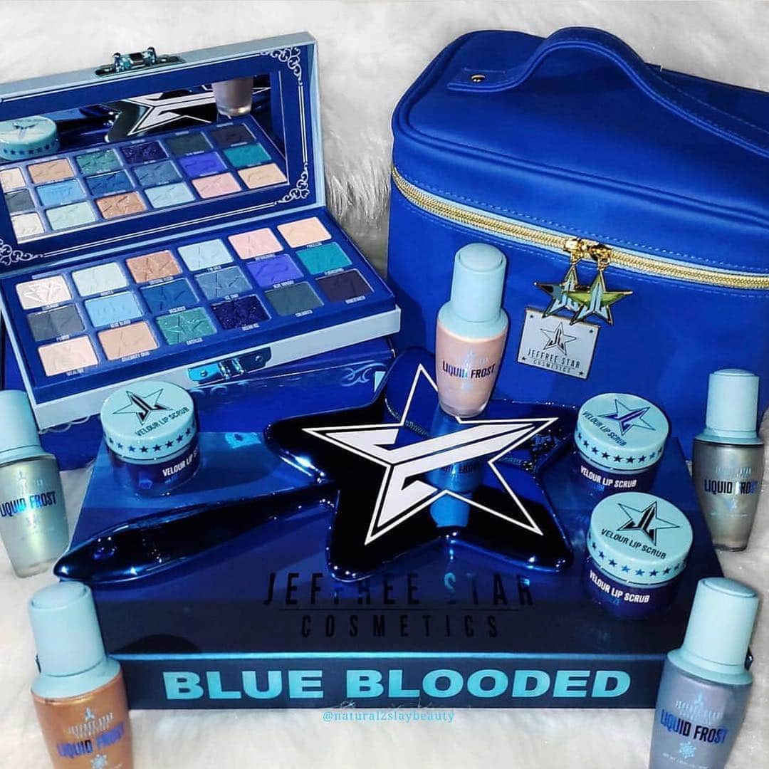 Jeffree Star Cosmeticsさんのインスタグラム写真 - (Jeffree Star CosmeticsInstagram)「COLLECTION GOALS 👏🏻👏🏻 We are living for this #BlueBlood collection photo by @natural2slaybeauty 🤩🤩 Did anyone get their hands on the full collection?? 💙💙 #jeffreestarcosmetics #bluebloodpalette」4月3日 6時22分 - jeffreestarcosmetics