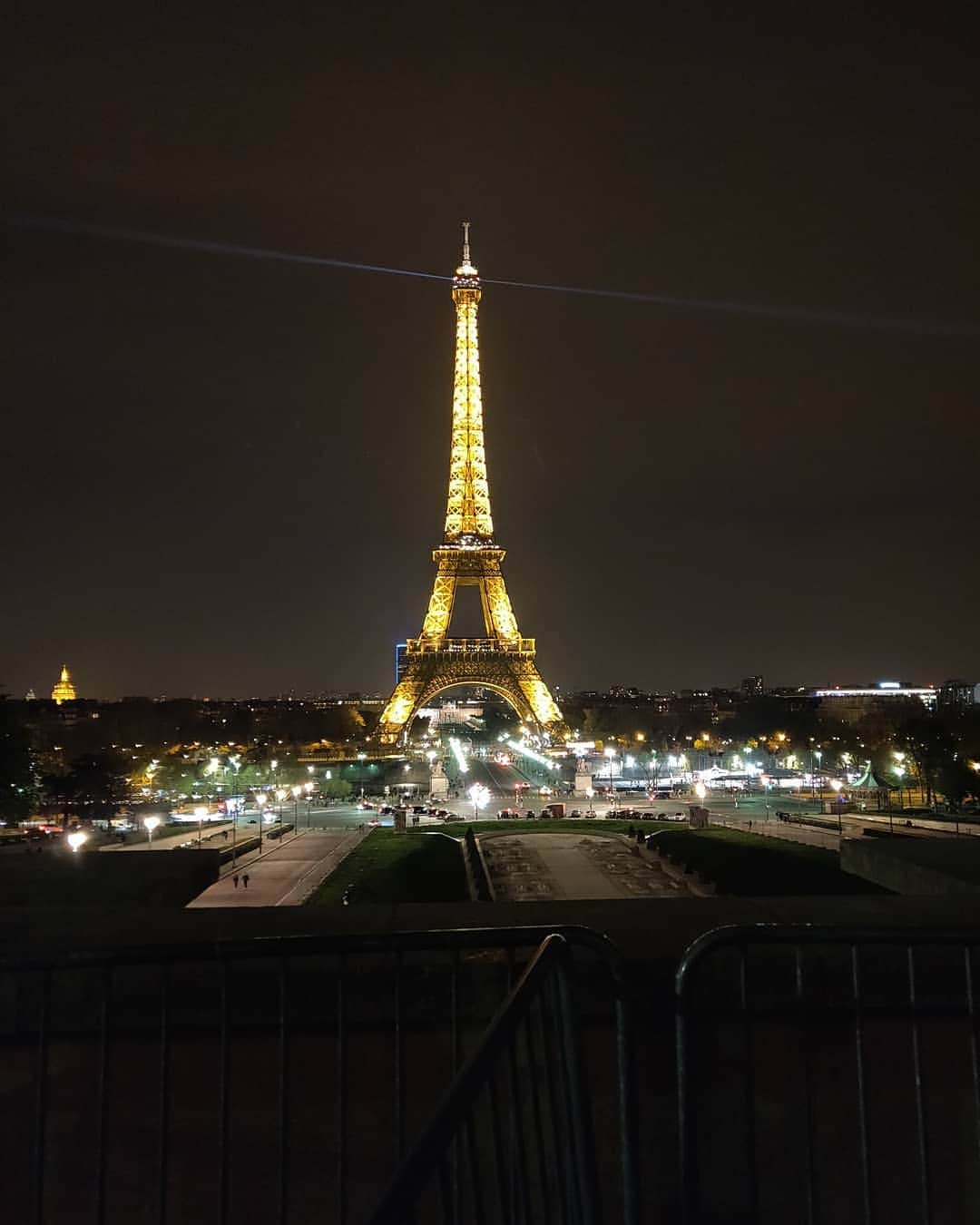ティナ・デサイさんのインスタグラム写真 - (ティナ・デサイInstagram)「Paris by night ❤️❤️❤️」4月3日 7時05分 - desaitina