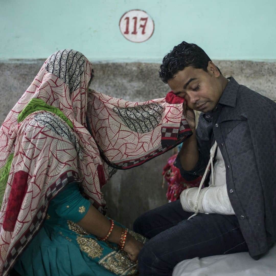 TIME Magazineさんのインスタグラム写真 - (TIME MagazineInstagram)「Survivors receive medical attention at Narayani Sub-Regional Hospital on April 2, two days after an intense rainstorm with powerful winds swept through villages in a farming region of southern #Nepal. Authorities reported at least 28 people were killed and hundreds more were injured. Photograph by Narendra Shrestha (@narenphoto)—@epaphotos-EFE/@shutterstock」4月3日 8時16分 - time