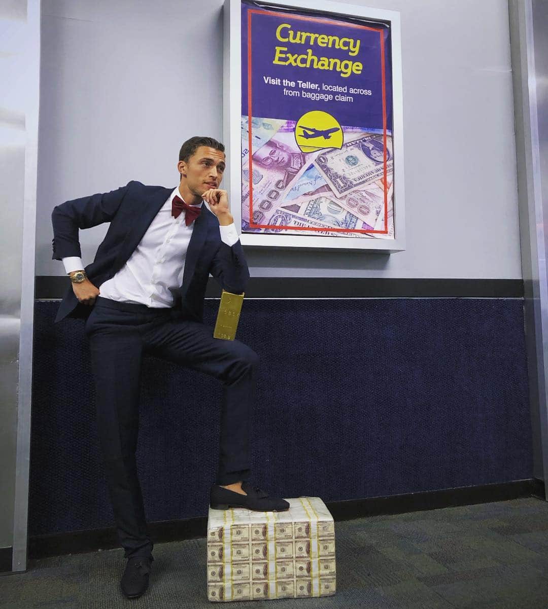 ハーベイ・ニュートン・ヘイドンさんのインスタグラム写真 - (ハーベイ・ニュートン・ヘイドンInstagram)「travel essentials」4月3日 14時13分 - harveynh
