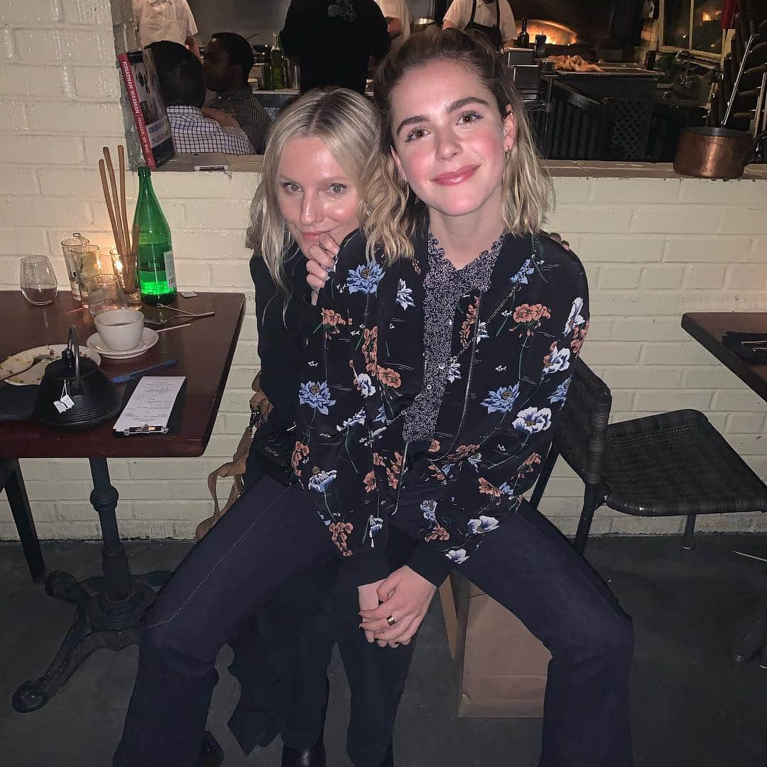 キーナン・シプカさんのインスタグラム写真 - (キーナン・シプカInstagram)「I made it #OnLaurasLap!」4月3日 9時37分 - kiernanshipka