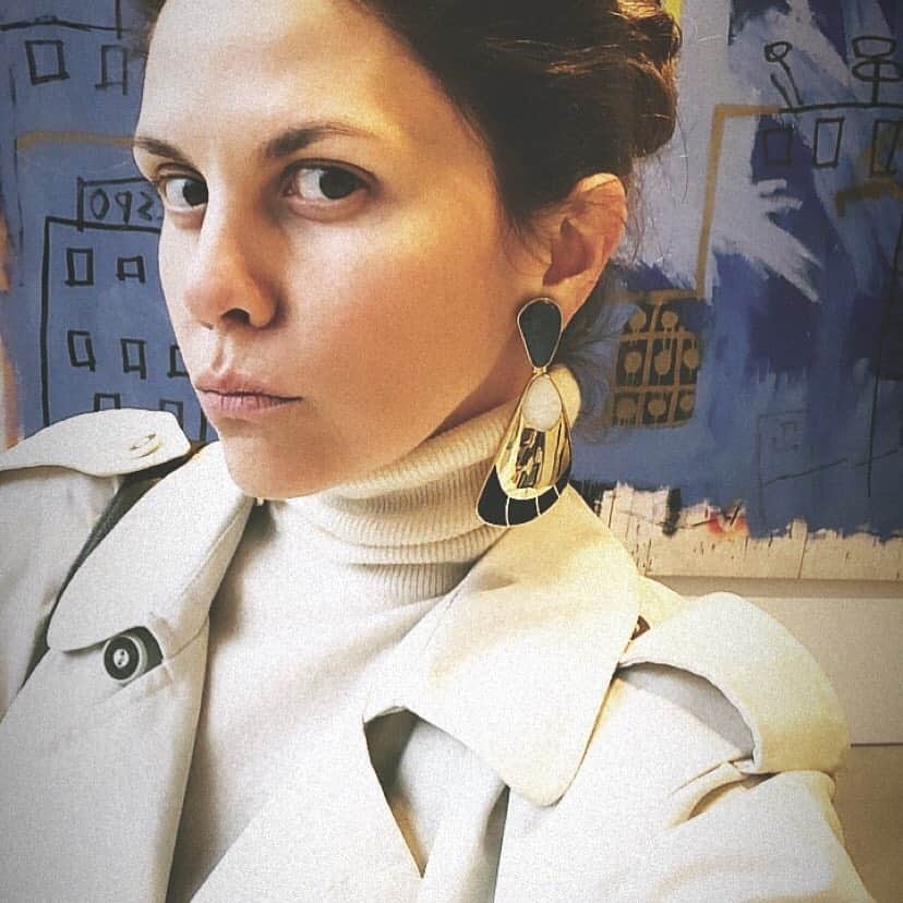 Monica Sordoのインスタグラム：「Date night with GARZÓN 🐚 🖤 #MonicaSordo #MOCHIMA #FW19」