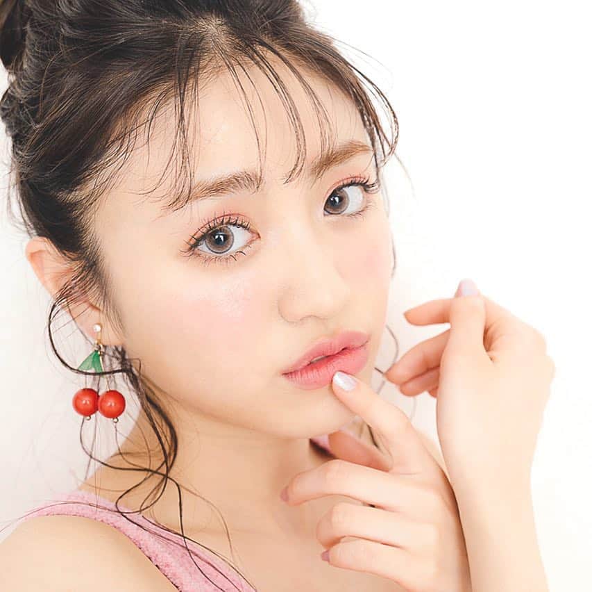 Popteenさんのインスタグラム写真 - (PopteenInstagram)「5月号でPOP専属モデルデビューしたのんのん😘🍒のんのんの事知ってるコも、初めて知ったコも、今月号のデビュー企画をチェックしてね🌈 #popteen#5月号#オフショット#のんのん#デビュー#香音#発売中」4月3日 10時43分 - popteen_official