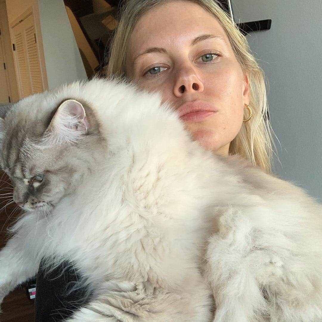 Chrissy Blairのインスタグラム：「She loves it @pepandpru」