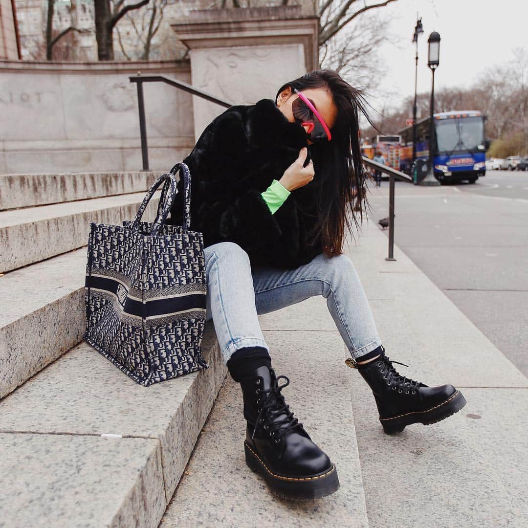 Gabriela Salesのインスタグラム：「Peidjaro. Num sei quem foi 🤷🏻‍♀️ kkkkkk - #RMemNY #novayork #ny #newyork」
