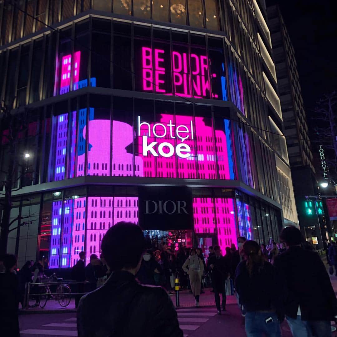 白雪さんのインスタグラム写真 - (白雪Instagram)「DIOR ADDICT CITY💋 Until April 7  ラメが入ってて可愛いよー♡  #ディオールステラーシャイン #dioraddict #bediorbepink #dior #makeup @diormakeup @dior @hotelkoetokyo」4月3日 12時08分 - baixue0929