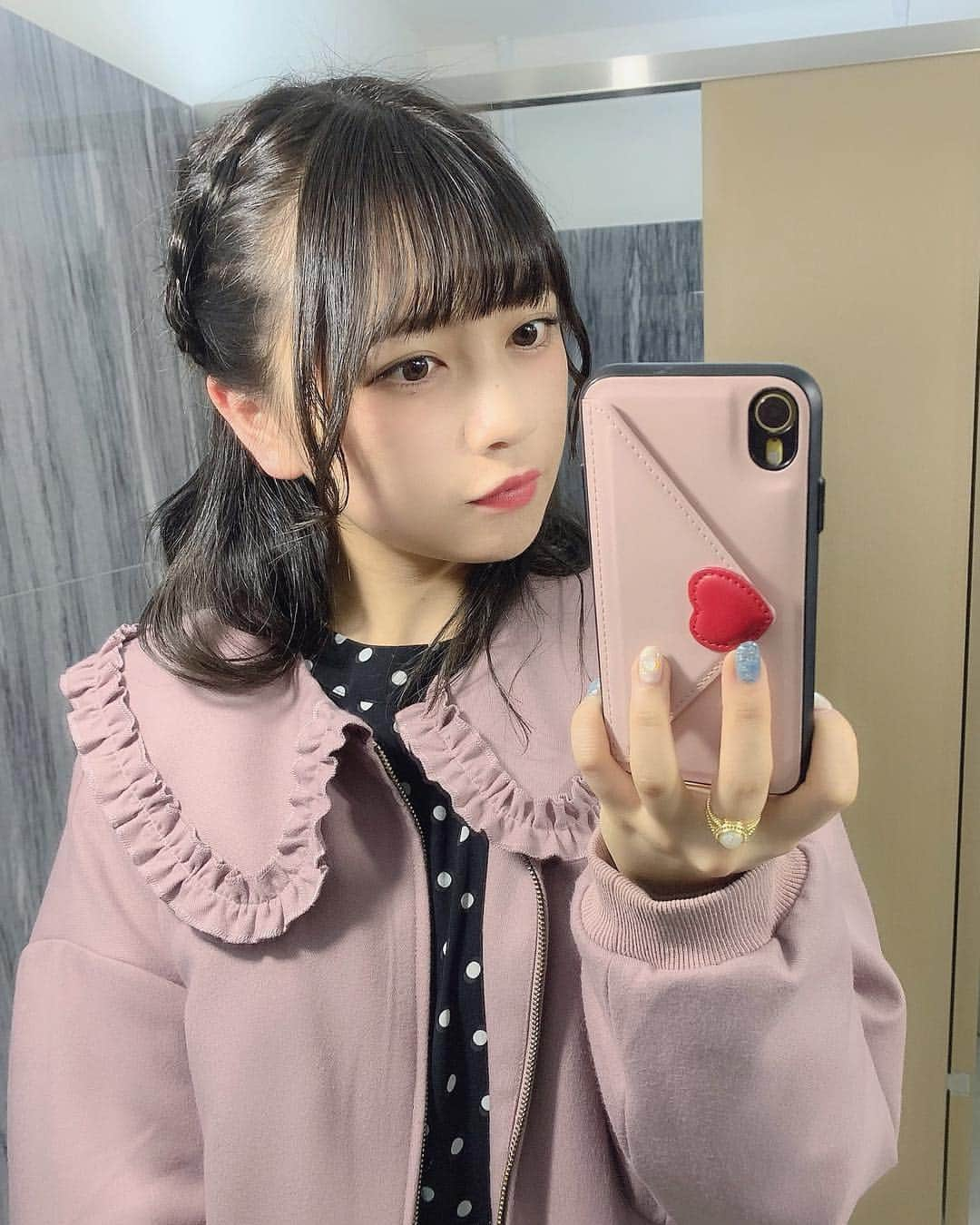 廣川奈々聖さんのインスタグラム写真 - (廣川奈々聖Instagram)「なんか最近、パープル系の投稿ばっかりになっとる🐻笑 #merryjenny #selfportrait」4月3日 12時19分 - nanaseven7_u_u