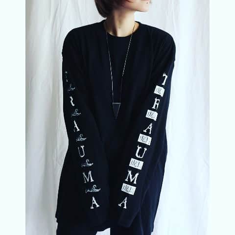 ヴィレッジヴァンガードオンラインストアさんのインスタグラム写真 - (ヴィレッジヴァンガードオンラインストアInstagram)「FUNKY FRUIT/UNDER GROUND-虎馬-ロゴ袖プリントロングTシャツ #ふぁんふる #ふぁんふるまにあ #ふぁんきーふるーつ #ファンキーフルーツ #funkyfruit #ロンt #ロンtコーデ #ロンtee #とら #うま」4月3日 12時22分 - village_vanguard