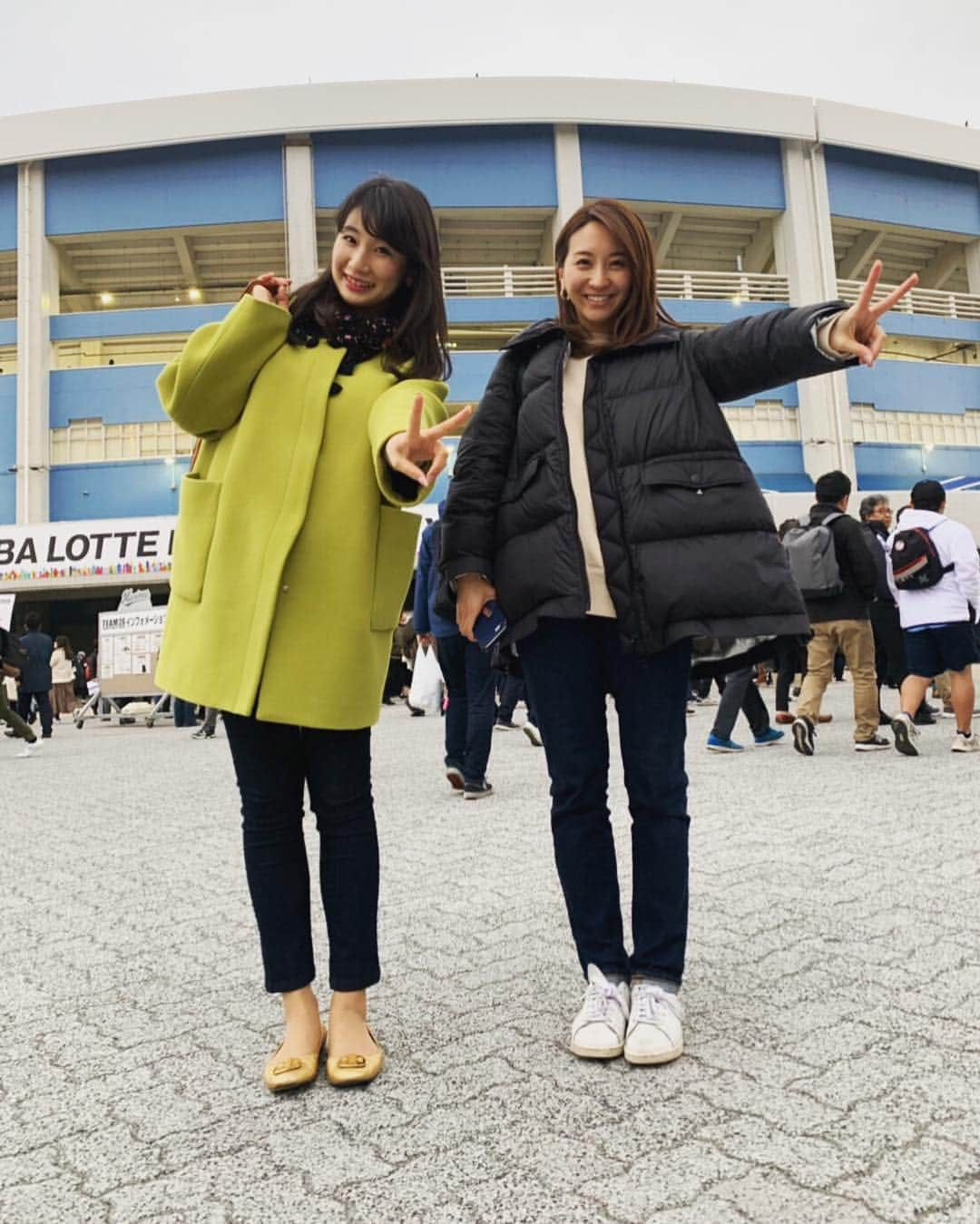 袴田彩会さんのインスタグラム写真 - (袴田彩会Instagram)「⚾️✨ プロ野球が開幕しましたね！ ロッテvs楽天の開幕戦を観戦✨ 楽天は負けたけど、 やっぱり野球観戦は楽しい！！！ 楽天イーグルスは なんと現在4連勝中✨  #楽天イーグルス #rakuteneagles #開幕戦#ゾゾマリンスタジアム #島津久美子 #袴田彩会#楽天#4連勝 #ウィーラーすごい#私が見た試合だけ負けてる#もう勝利の女神じゃない#でもまた観に行く #優勝」4月3日 23時17分 - ayae.ha