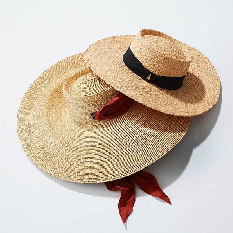 JewelChanges Official Accountさんのインスタグラム写真 - (JewelChanges Official AccountInstagram)「【NEW ARRIVAL】 真夏まで使える つば広ハット  HAT（TOP）¥11,340（tax in） No.6638-399-0333 HAT（BOTTOM） ¥30,240（tax in） No.6638-399-0332 #EMMELREFINES#2019SS_EMMELREFINES#emmelrefines #hat #エメルリファインズ#ハット #帽子 #カンカン帽」4月3日 22時03分 - emmelrefines