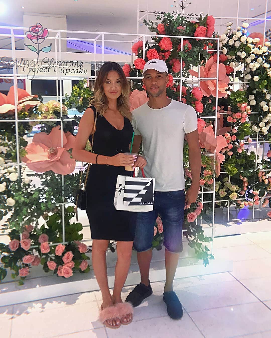 SIMON DESUEのインスタグラム：「❤️ 🌷 @enisa.bukvic」
