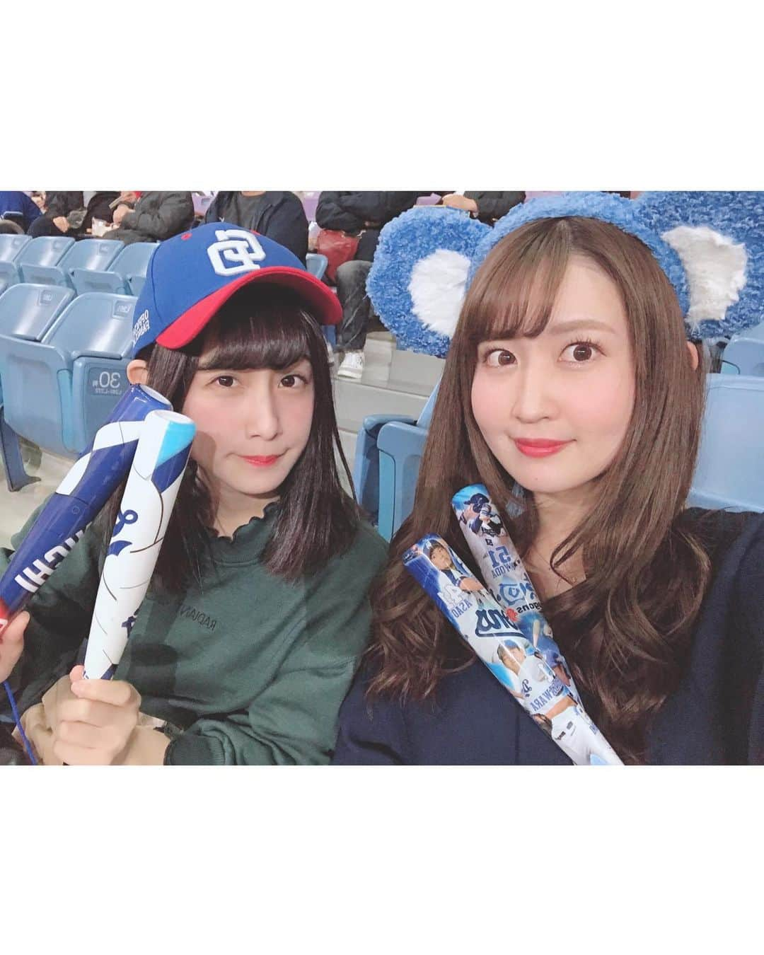 沢井里奈さんのインスタグラム写真 - (沢井里奈Instagram)「♡ . 中日ドラゴンズ vs 広島カープ 観戦してきました⚾️🌹🌸 . 最後ほんとに惜しかった、、😭😭😭 明日勝って勝ち越して欲しいな〜😣💙 . そしてファーストピッチセレモニーをされた チョコレートプラネットさん 最高に面白かったです😂😂😂💕💕 . . 福田丼美味しかった🤤❤️ . #dragons #nagoya #nagoyadome #carp #hiroshimacarp #hiroshima #baseball #instagood #instagramjapan #japanesegirl #girls #中日ドラゴンズ #中日 #ドラゴンズ #オープニングシリーズ#ナゴヤドーム #チョコプラ さん #チョコレートプラネット さん #ファーストピッチセレモニー #始球式 #福田丼 #ドアラ #野球 #さわー野球 #沢井里奈」4月3日 22時30分 - sawairina