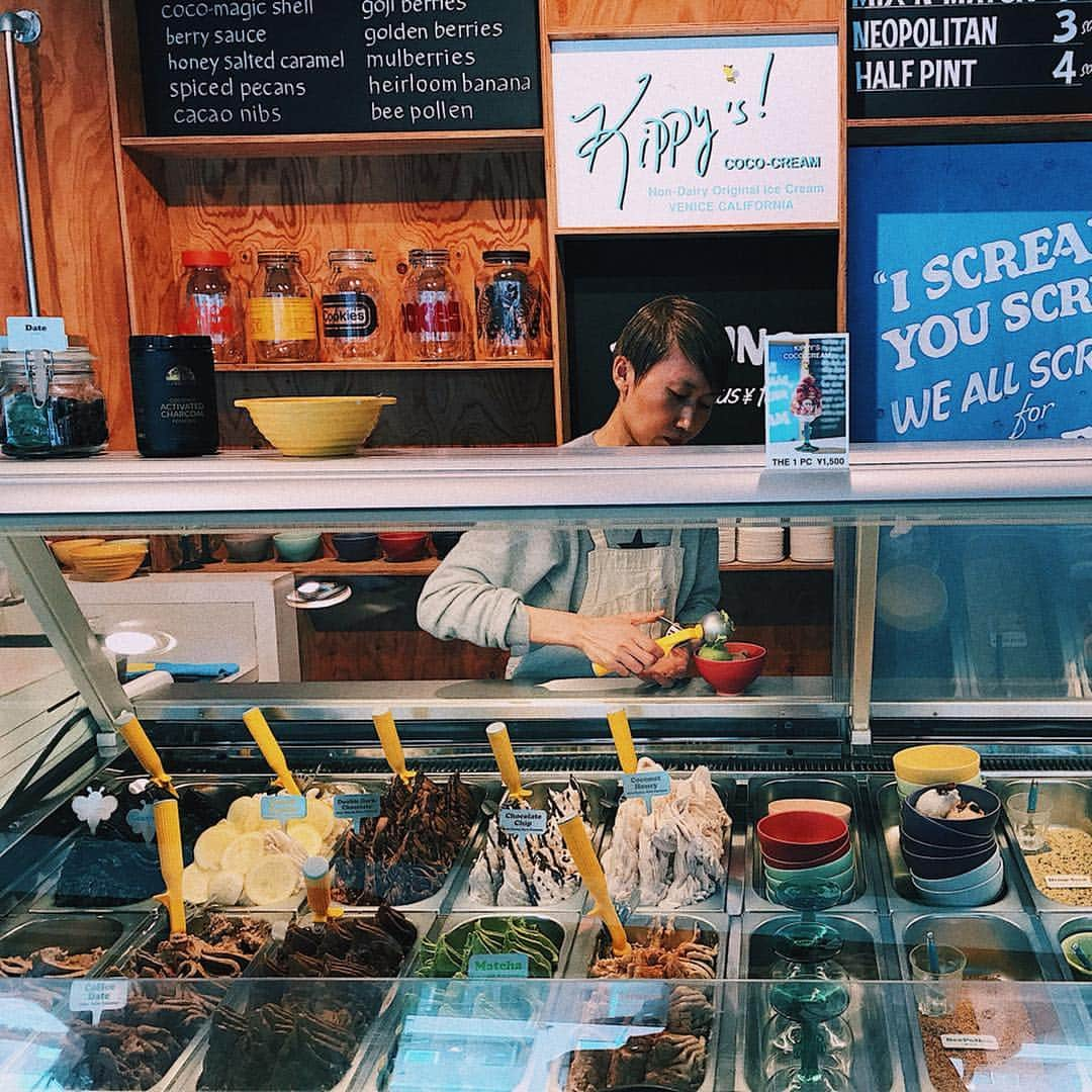 野中生萌さんのインスタグラム写真 - (野中生萌Instagram)「Stopped by an icecream shop where everything is made for the vegan🌱[cinnamon/ lemon vanilla & coffee date/matcha] 🤤💚北参道にあるオススメのアイス屋さん！全部植物性で出来てるんだって #imnotvegan #instadaily #sweet」4月3日 22時32分 - nonaka_miho