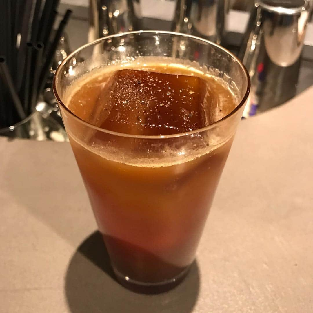 goodcoffeemeさんのインスタグラム写真 - (goodcoffeemeInstagram)「Bar time at the new Woodberry! ☕️🍹@vja  #goodcoffee_shibuya #goodcoffee_tokyo #woodberrycoffeeroasters #espressotonic」4月3日 22時41分 - goodcoffeeme