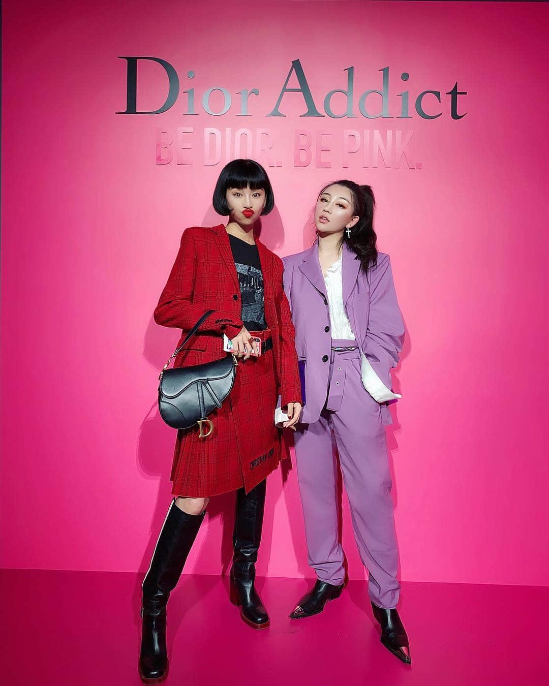 のインスタグラム：「Friendship forever 👭💕 #dior #bediorbepink」