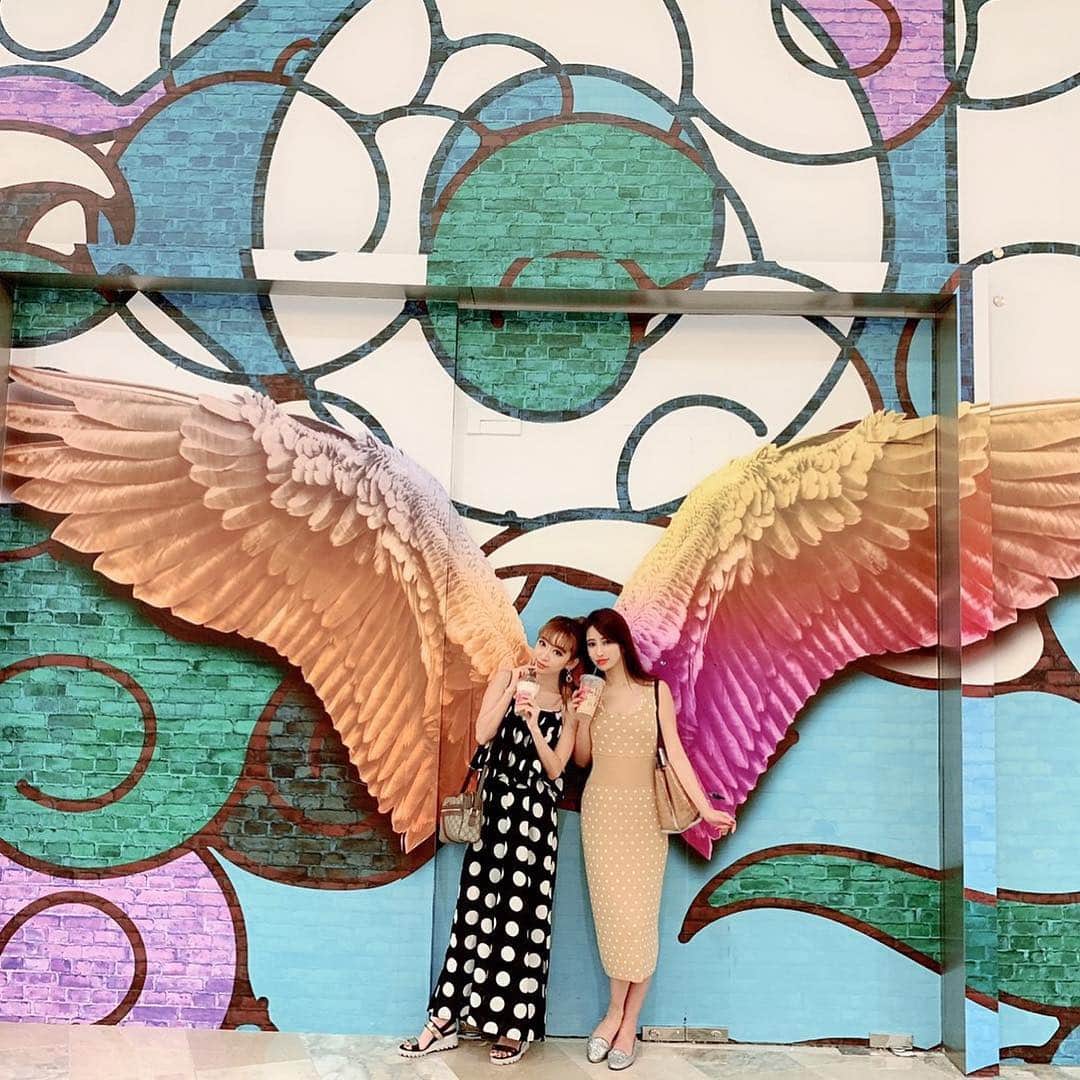 のインスタグラム：「りえとの旅行は毎回濃い😆💕 ・ 一緒にいて本当にプラスになるし旅行行くたびに絆が深くなる✨✨✨ ・ 良いところも悪いところも言い合える。いろいろ気付かせてくれてありがとう💗💗💗 ・ ・ #りえ#love#trip#最高に楽しかった#今日も韓国#2人で仕事してぷらぷら#fashion#bloomin」
