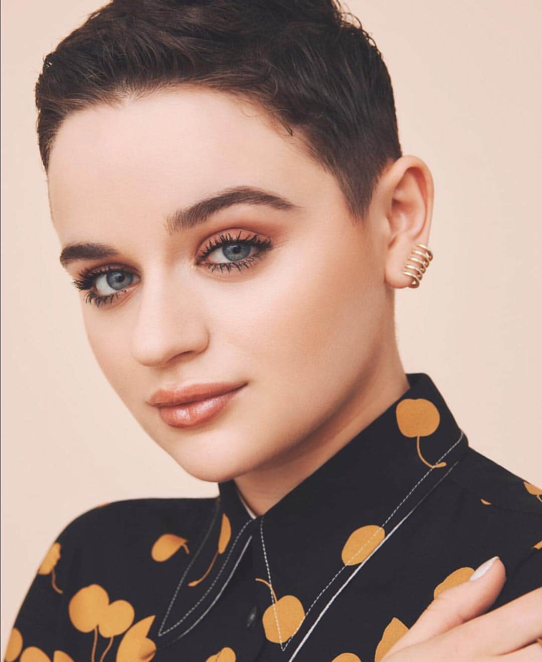 Vincent Oquendoさんのインスタグラム写真 - (Vincent OquendoInstagram)「The beauty that is #joeyking for @bustle 😍 #makeupbyme using @maybelline snapscara and the new puma x maybelline cream blush stick」4月3日 23時09分 - makeupvincent