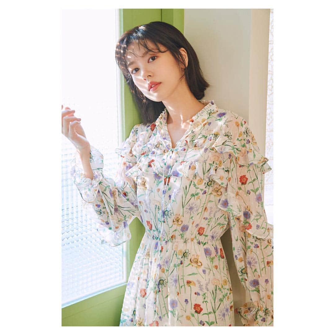 チョン・ソミンのインスタグラム：「@a.t.corner x 쏨🌷」