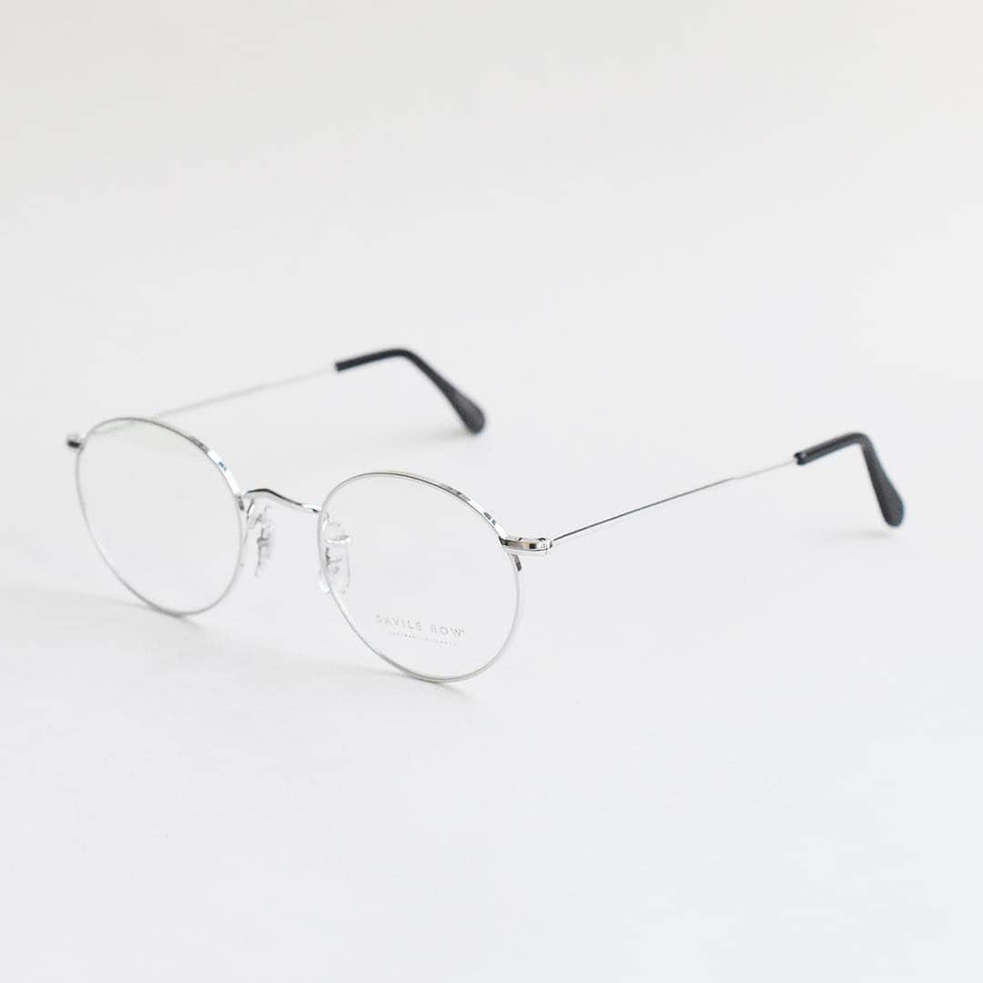 のインスタグラム：「#savileroweyewear #サヴィルロウビスポーク #OSRC6 . Model: Shallow Panto Size: 47-20-145 Color: Rhodium Shiny」