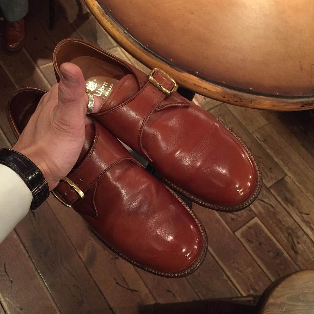 Yuya Hasegawaさんのインスタグラム写真 - (Yuya HasegawaInstagram)「ALDEN. ミリタリーラストに大きめのバックルがキュートな一足。磨き込むとフルーティーに🍊こういう靴を普通に履いてるというオシャレさ。理想です😊 #alden #brifth #shoeshine #靴磨き #キュート」4月3日 14時41分 - yuya.hasegawa.brift.h