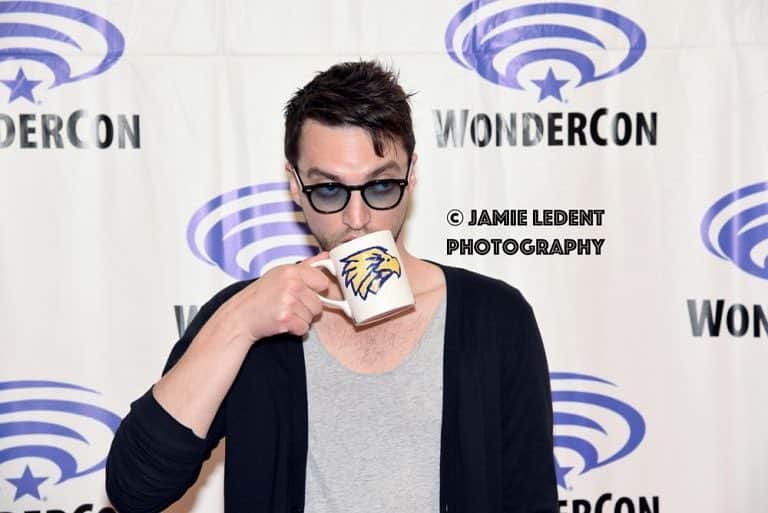 リチャード・ハーモンのインスタグラム：「Thank you to @wondercon for having us again this year! Always a treat. #The100」