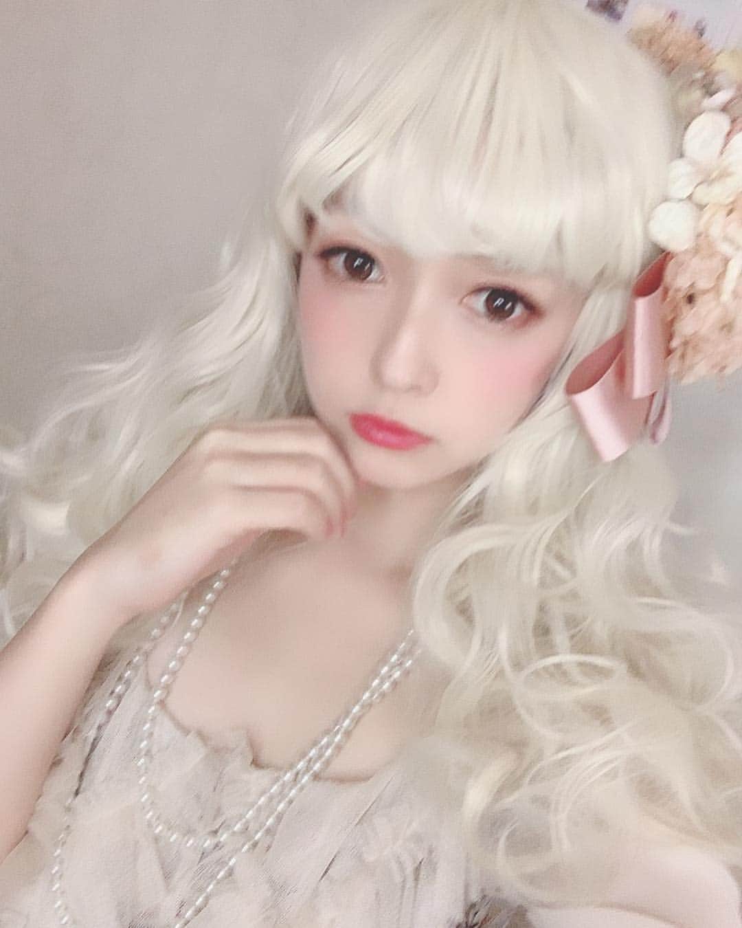 青木美沙子さんのインスタグラム写真 - (青木美沙子Instagram)「#白髪ロリータ」4月3日 15時03分 - misakoaoki