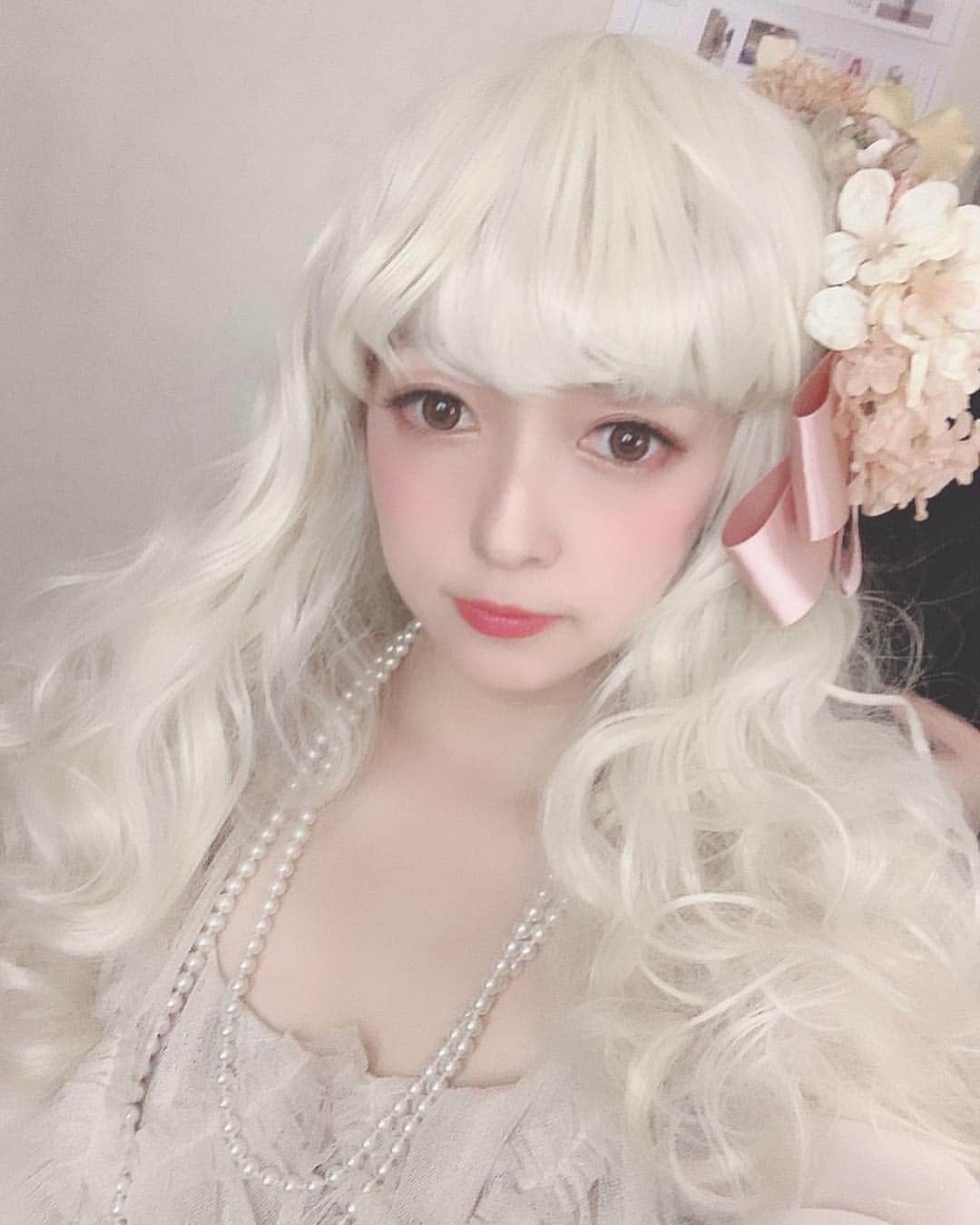 青木美沙子さんのインスタグラム写真 - (青木美沙子Instagram)「#白髪ロリータ」4月3日 15時03分 - misakoaoki