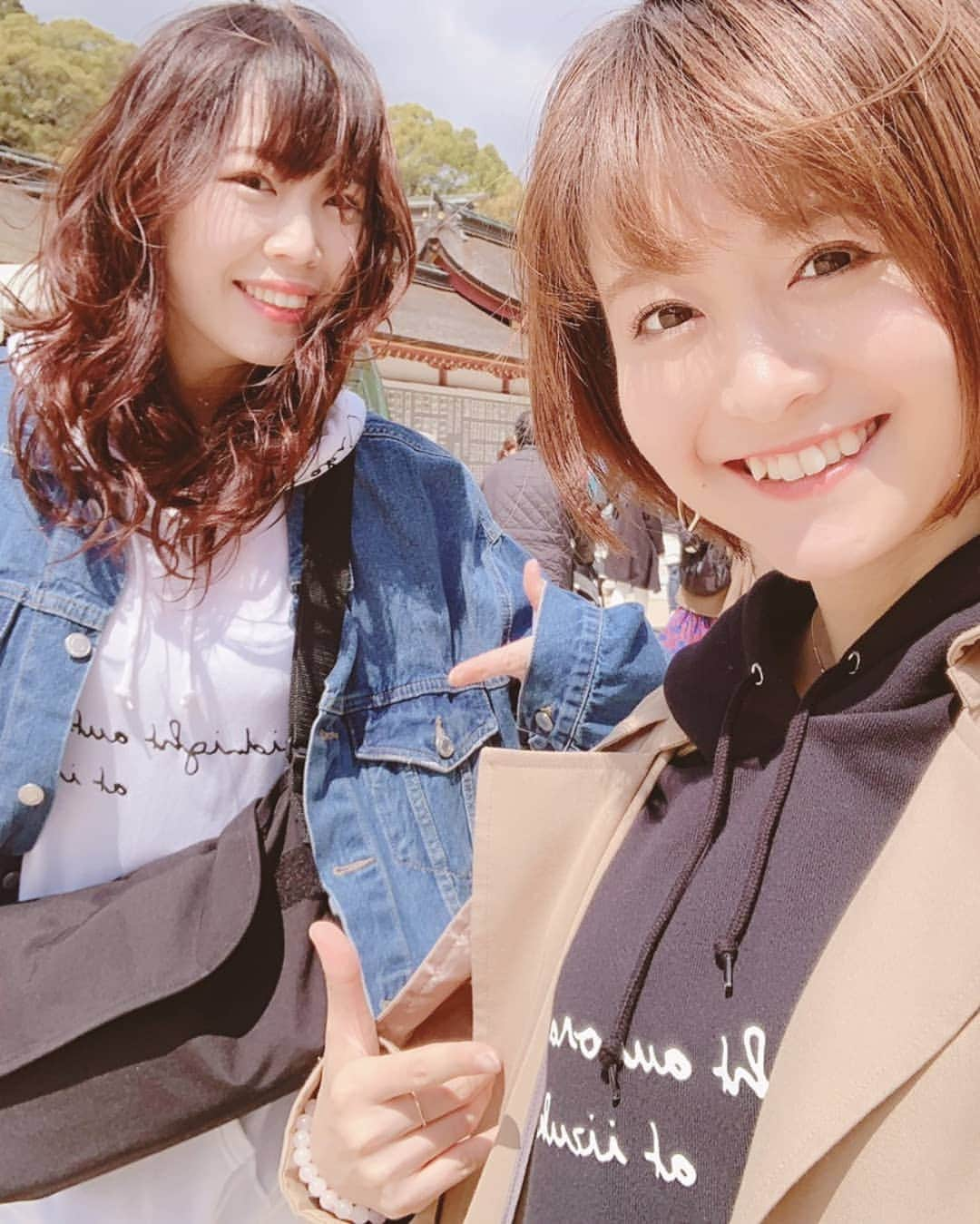 千鶴さんのインスタグラム写真 - (千鶴Instagram)「. ニコ生企画 ミッドでビンゴ全制覇記念 「ニコ生オリジナルパーカー」 めっちゃよくない？ 私服でもがっつり着れる感じ かっこよく＆綺麗にもいける♡  midnight autorace at iizukaauto aki♡chiduru  #ニコ生企画 #ミッドでビンゴ  #全制覇 #プレゼント #オリジナルパーカー  #限定 #世界に8枚 #autorace #iizukaautorace  #aki #chiduru #originalparka  #気取ってる #笑」4月3日 15時10分 - chiduru9898