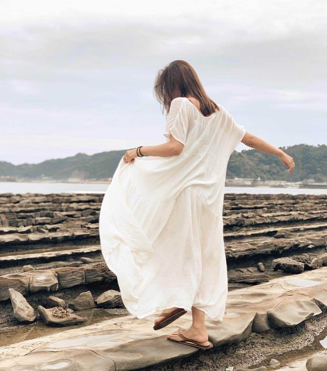 栗山遥さんのインスタグラム写真 - (栗山遥Instagram)「🕊💫 宮崎サーフトリップで、青島観光した時の写真。 どこまでも自然の豊かさに感動したなぁ🌎 one piece/ @_ciaopanic_」4月3日 15時32分 - harukakuriyama