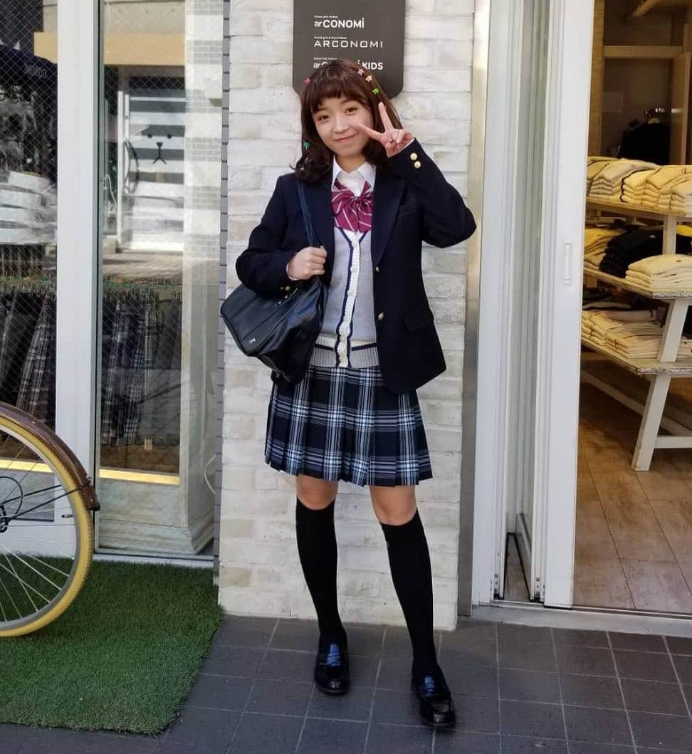 制服専門店CONOMiさんのインスタグラム写真 - (制服専門店CONOMiInstagram)「海外からのお客様♡スナップ🥰 とっても可愛かったです♪ 購入頂いた制服もお似合いです❤️ #CONOMi#制服#スカート#可愛い#ママ#若いママ#キュート#cute」4月3日 16時20分 - conomi_official