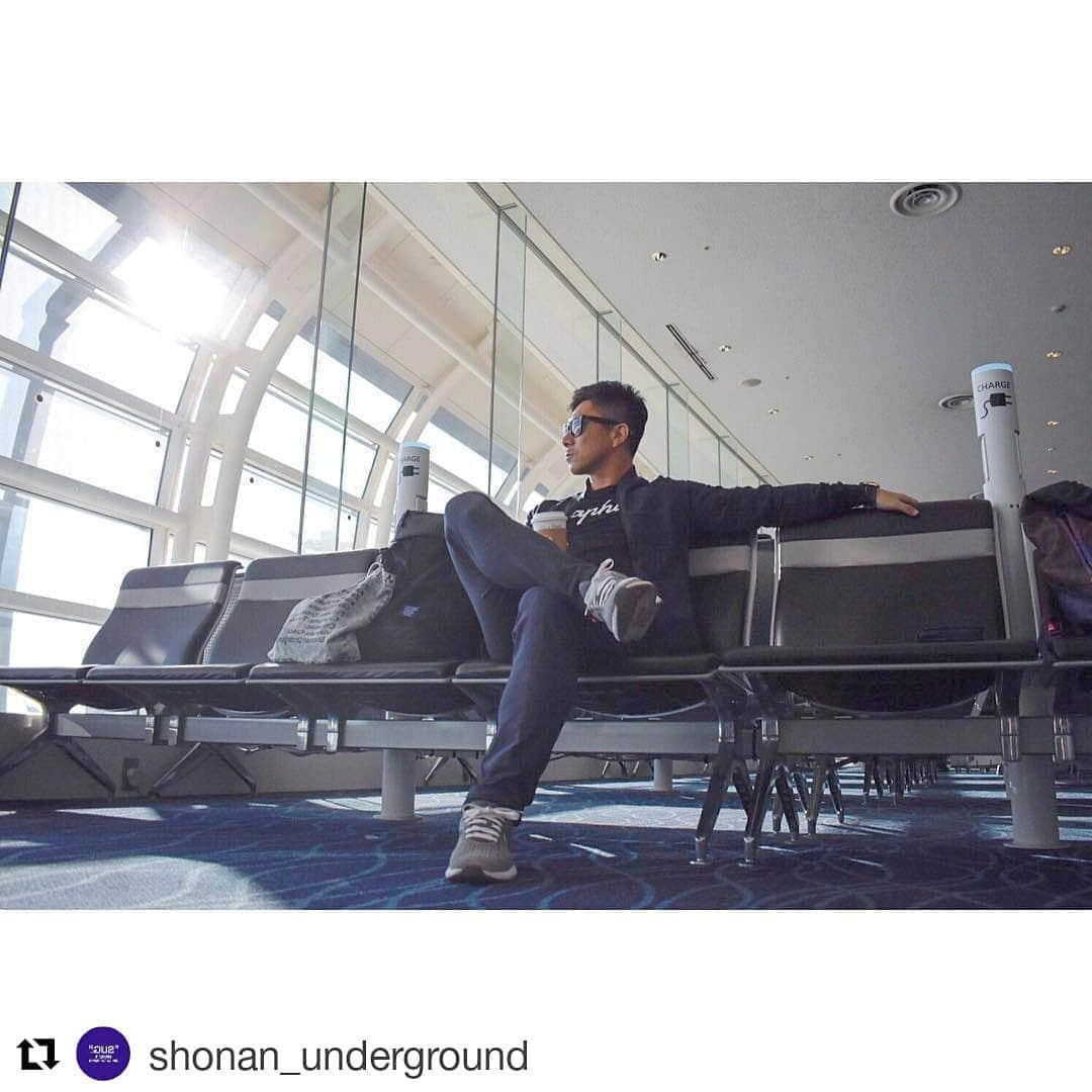 前園真聖さんのインスタグラム写真 - (前園真聖Instagram)「#Repost @shonan_underground (@get_repost) ・・・ ✈️✈️✈️ ・ ・ #shonan  #shonanunderground  #portraitphotography  #fashion #haypbaestyle  #souvenirs #streetfashion  #portrait #unisex  #photography #surffashion #canon #35mm #skaterfashion #shonanstyle #湘南 #逗子 #葉山 #鎌倉 #材木座 #由比ヶ浜 #稲村ヶ崎  #藤沢 #江ノ島 #鵠沼 #辻堂 #茅ヶ崎 #平塚 #大磯 ・ ・ ・ ※2019S/S"4th"のオンラインストア出荷予定が4/3以降になりますのでご了承ください。」4月3日 16時33分 - maezono_masakiyo