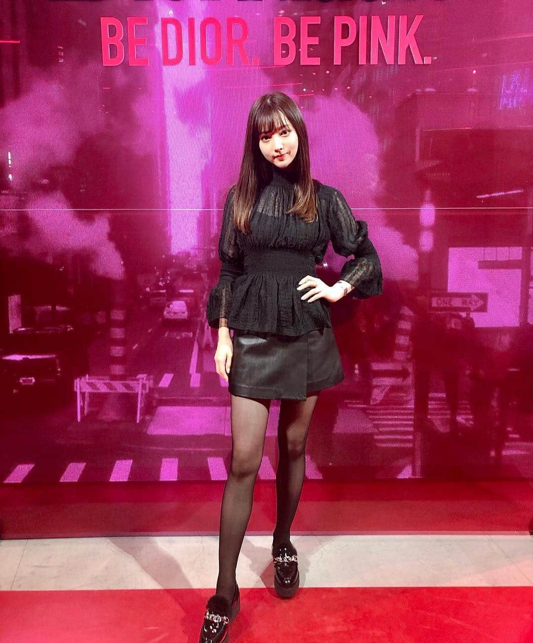 麻亜里さんのインスタグラム写真 - (麻亜里Instagram)「たくさんのご質問頂いたので私服のタグ付けしておきます🙇‍♀️ . #ディオールアディクトステラーシャイン #ディオールアディクト #dioraddict #bediorbepink #diormakeup #dior #hotelkoetokyo #渋谷 #期間限定ショップ」4月3日 16時38分 - maari.0108