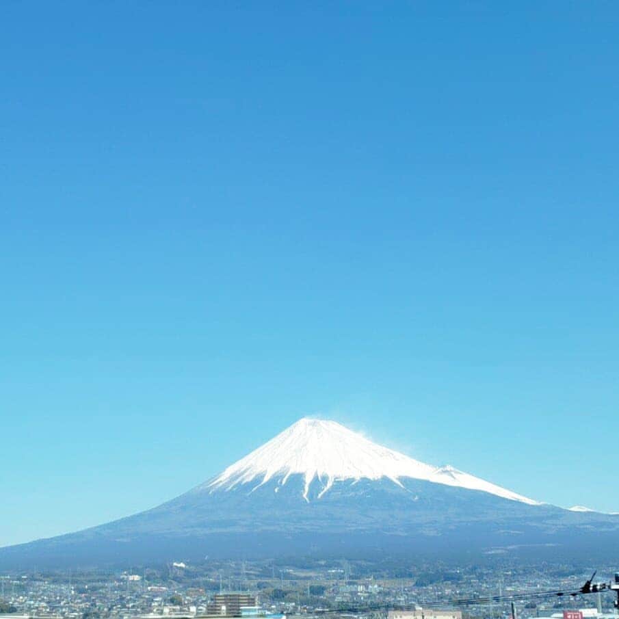 岡本真夜さんのインスタグラム写真 - (岡本真夜Instagram)「#富士山 #綺麗 #移動 #fuji #beautiful」4月3日 16時54分 - mayookamoto510