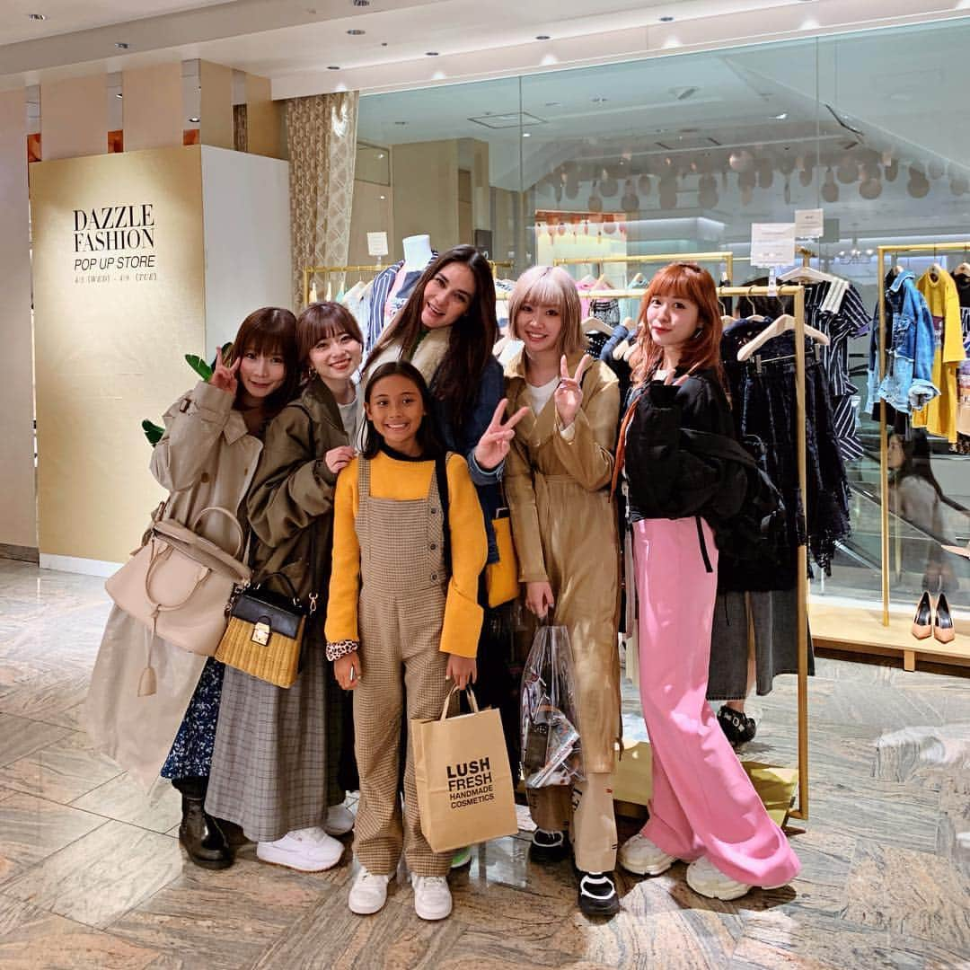 ルナ・マヤさんのインスタグラム写真 - (ルナ・マヤInstagram)「Girl band from japan 🇯🇵 nice to meet you girls @silentsiren_official 💕」4月3日 17時11分 - lunamaya