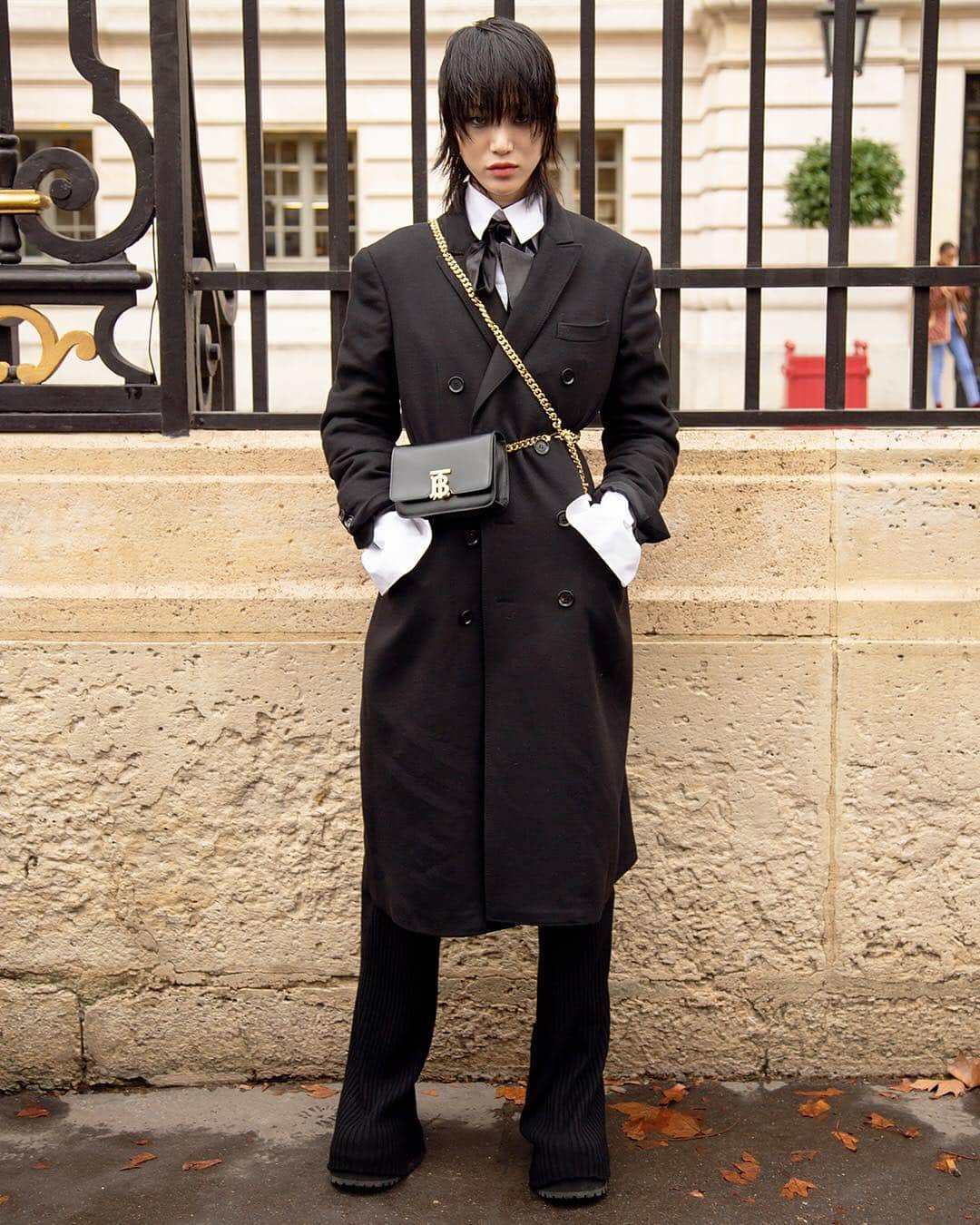 のインスタグラム：「PARIS STREET STYLE #🇫🇷@drop_paris #streetstyle#droptokyo#paris#france#streetscene#streetfashion#streetwear#streetculture#fashion#parisfashionweek#パリ#parisstreetstyle#parisfashion#pfw#rapper#ストリートファッション#pfw19 Photography: @keimons」