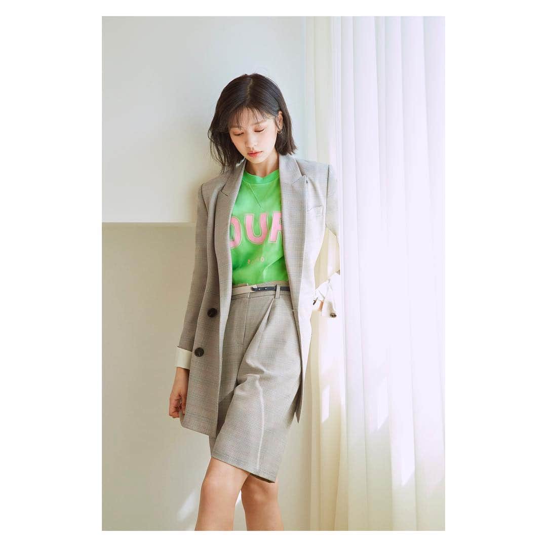 チョン・ソミンさんのインスタグラム写真 - (チョン・ソミンInstagram)「@a.t.corner x 쏨💚」4月3日 23時33分 - somin_jj