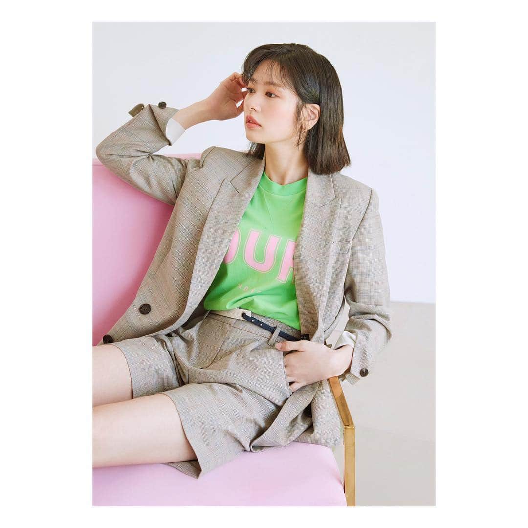 チョン・ソミンさんのインスタグラム写真 - (チョン・ソミンInstagram)「@a.t.corner x 쏨💚」4月3日 23時33分 - somin_jj