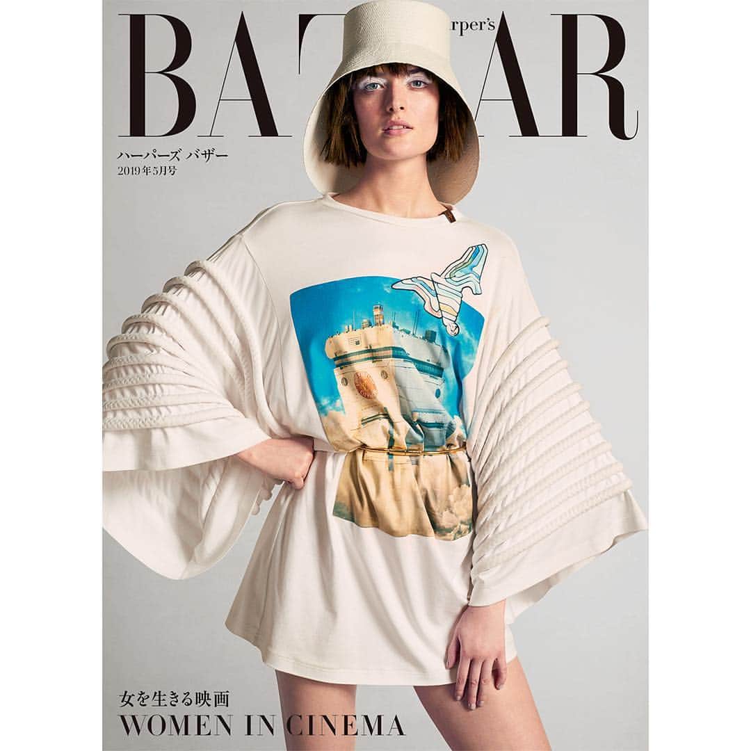 Harper's BAZAAR Japanさんのインスタグラム写真 - (Harper's BAZAAR JapanInstagram)「最新号の定期購読版表紙をご紹介✨ ハーパーズ バザーの定期購読版は、書店で購入できるものとは異なる表紙で毎号お届け。 Photo: @davidslijper  Styling: @akikohayashida  Hair: @alainpichonhair  Makeup: #shinobuabe Manicure: #emmawelsh Model: @samrollinson  #harpersbazaar #harpersbazaarjapan #ハーパーズバザー #定期購読 #最新号 #louisvuitton」4月3日 18時09分 - harpersbazaarjapan
