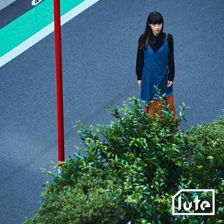 lute / ルーテのインスタグラム：「【Pick Up Artist : Utae】 コンポーザー 、トラックメイカーなど多方面でマルチに活動中の女性アーティスト・Utae(@utaeeeeee)をピックアップ！ 4月1日よりニューシングル「Beautiful Hell」配信中🎵 左にスワイプしてね👆 . . Music by Utae Photo by @toyotatoyou  #lute #lutemedia #music #Utae」