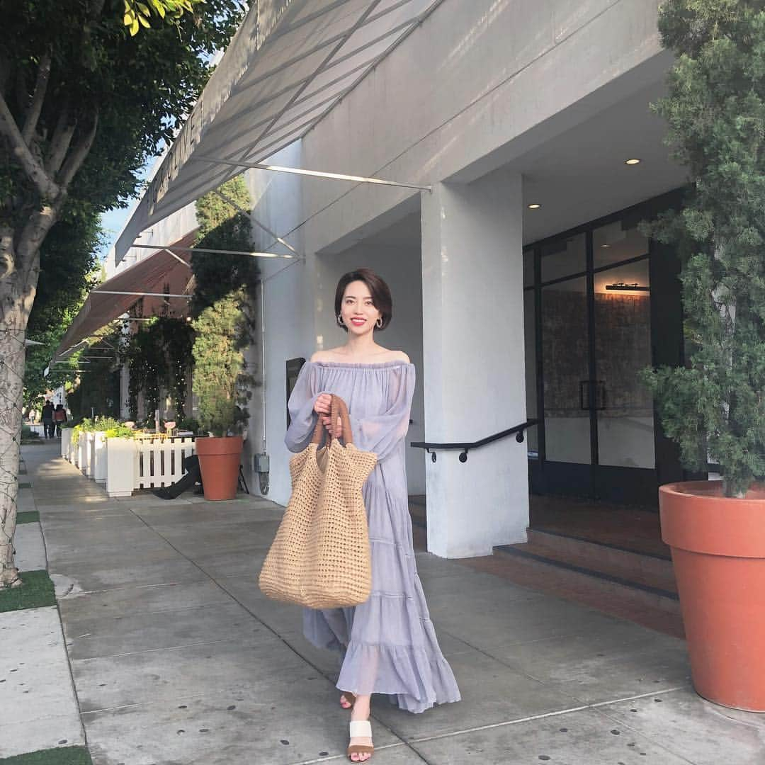 佐藤優里亜さんのインスタグラム写真 - (佐藤優里亜Instagram)「dress... @_estella.k_  bag... @akte_official  shoes... @jimmychoo」4月3日 18時45分 - yuriang_