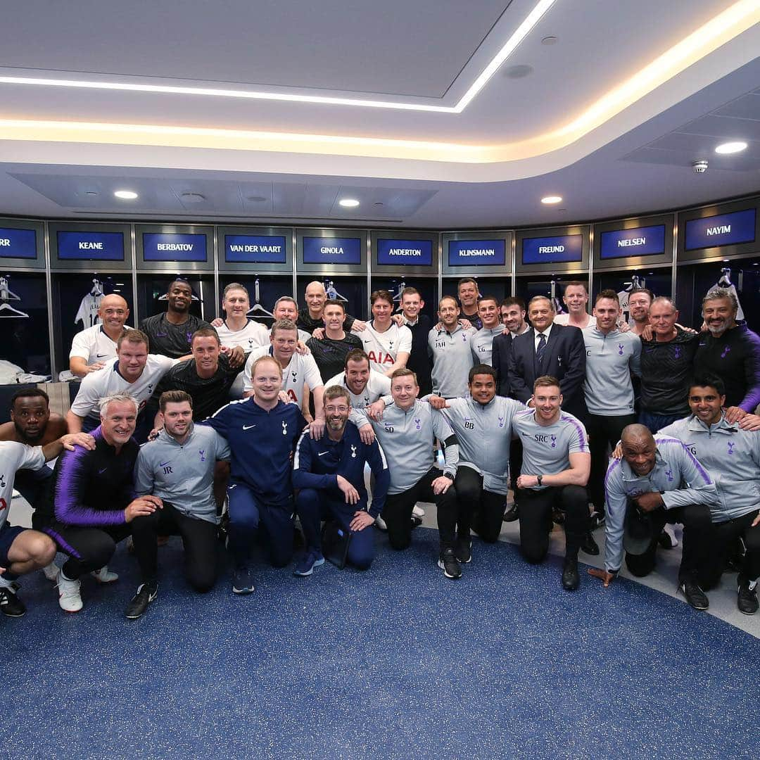 ロビー・キーンさんのインスタグラム写真 - (ロビー・キーンInstagram)「So this incredible stadium opens tonight I want to wish everyone @spursofficial the very best of luck and a huge congratulations 👏👏 #coys」4月3日 19時03分 - robbiekeane