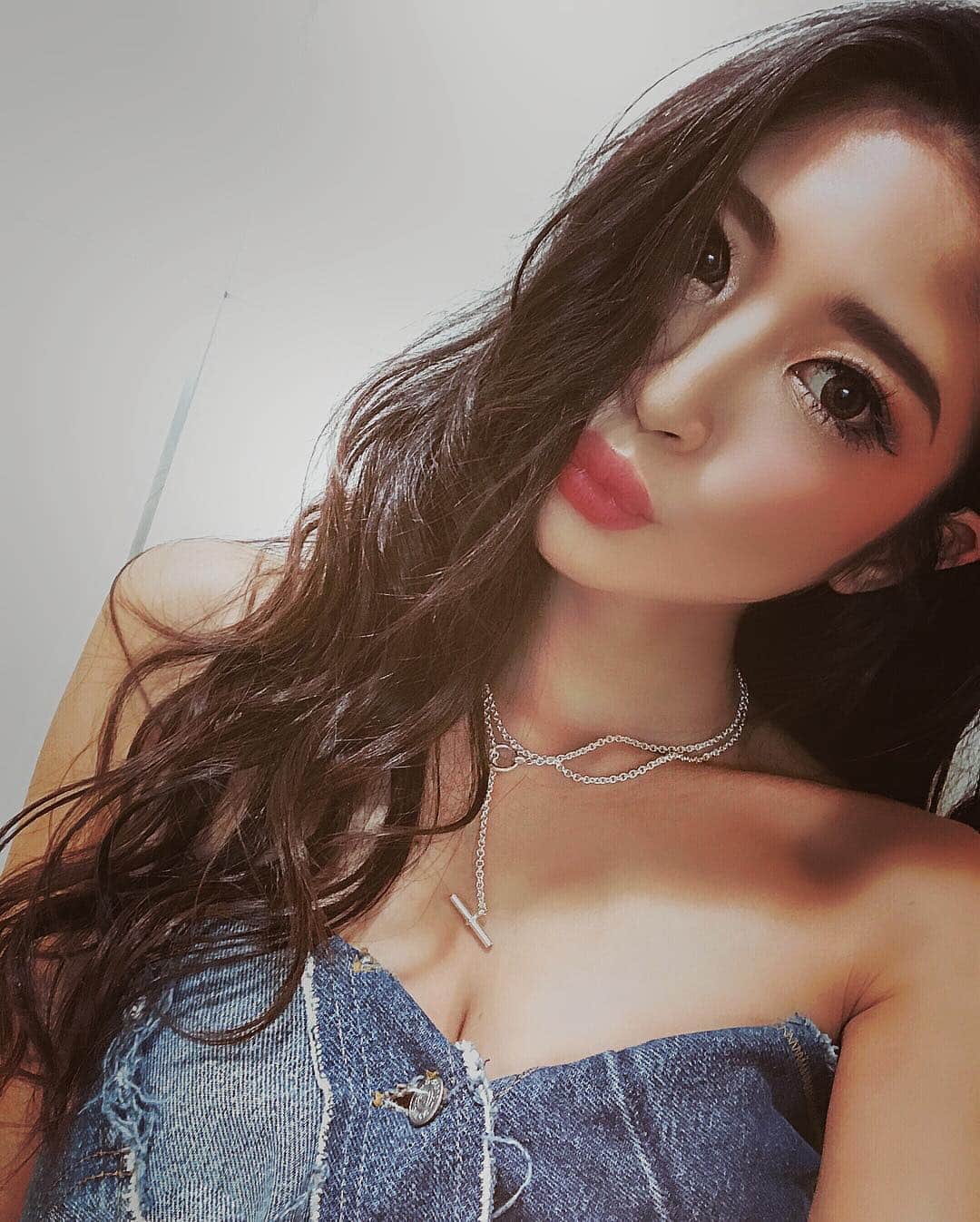 佐藤あずみのインスタグラム：「自撮り . #me #japan #japanesegirl #denim #denimlovers」