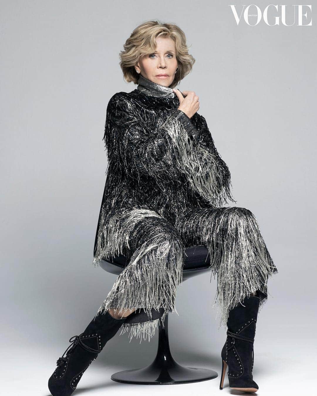 British Vogueさんのインスタグラム写真 - (British VogueInstagram)「“I like being over the hill because I’ve discovered there’s a whole new landscape. I’m fond of age. I’m glad I’ve lived this long.” The icon that is @JaneFonda graces the cover of The Non-Issue – a vision shared by @BritishVogue and @LOrealSkin that age should no longer be an issue. Read the full story with interview by @GilesHattersley in the ageless special that comes with the May 2019 issue, on newsstands Friday 5 April. #BritishVoguexLOrealParis #AgeisNoIssue  #JaneFonda photographed by @BrigitteLacombe and styled by @SimonRobins1000, with hair by @JJHanousek, make-up by @DeLeonMakeUp and beauty direction by @JessicaDiner.」4月3日 19時16分 - britishvogue