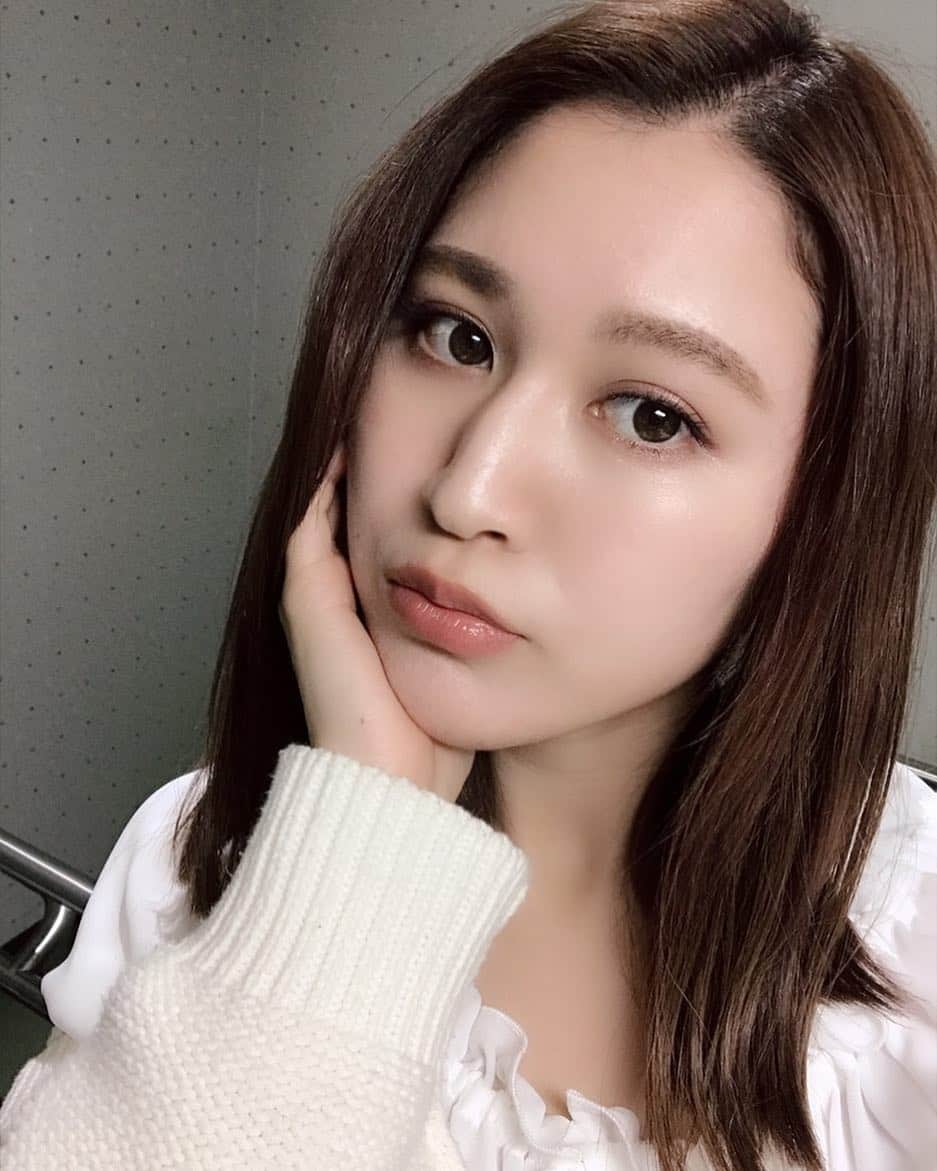 後藤夕貴のインスタグラム：「ㅤ 久方ぶりのまつえくさん。 ナチュラルにしたかったから Jカールです。𓏲𓏲 ㅤ @eyenail.gyoenmae 𓆸ㅤ」