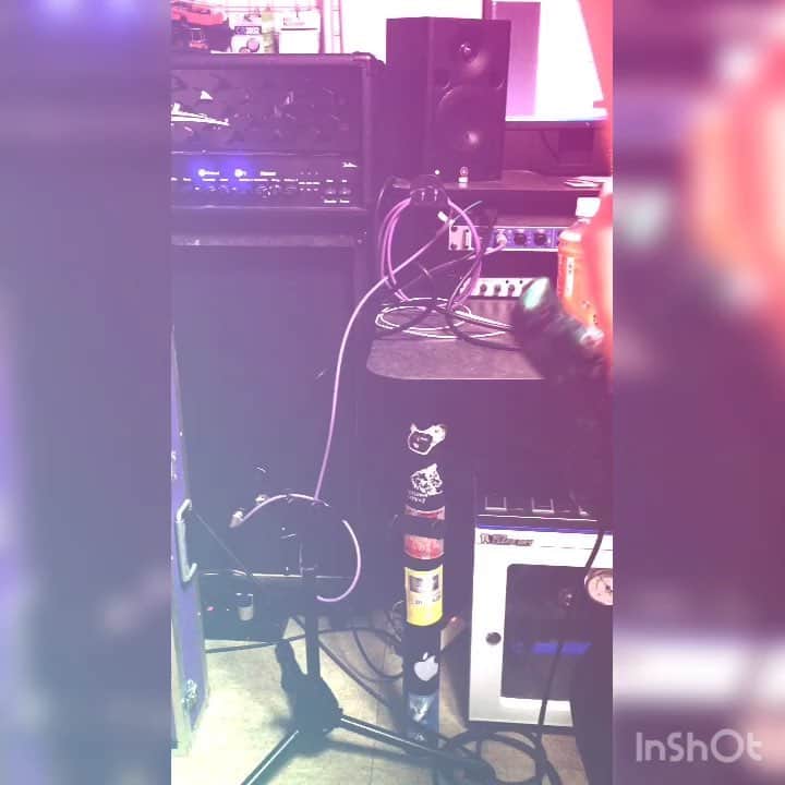 津久井恒仁のインスタグラム：「本日のフィードバッカー。 お疲れ様でした！  #フィードバッカー #神降臨」