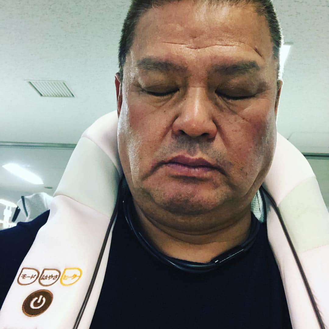 金村義明さんのインスタグラム写真 - (金村義明Instagram)「#崎陽軒#春弁当＃マッサージ器持参」4月3日 20時47分 - yoshiaki_kanemura